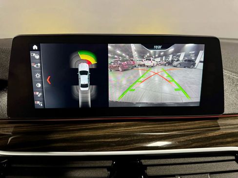 Used 2017 BMW 540i xDrive 540i xDrive Sedan 4D image 19