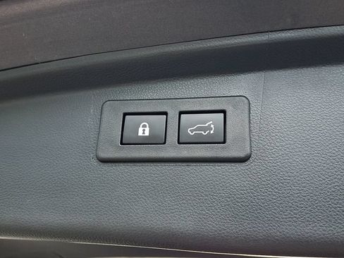 Used 2023 Subaru Outback Touring XT AWD/4WD image 32