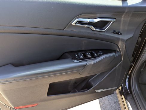 Certified 2023 Kia Sportage SX image 17