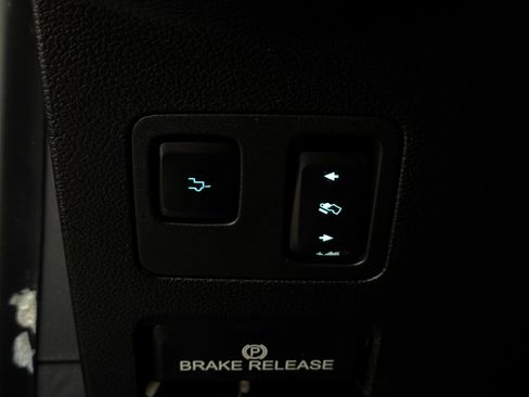 Used 2021 Ford F350 Lariat w/ Lariat Ultimate Package image 31