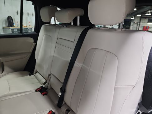 New 2026 Mercedes-Benz GLB 250 image 15