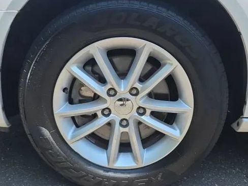 Used 2018 Dodge Grand Caravan SXT FWD image 44