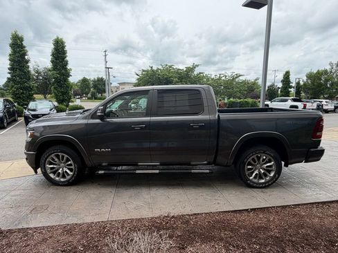 Used 2022 RAM 1500 Laramie w/ Sport Appearance Package AWD/4WD image 7