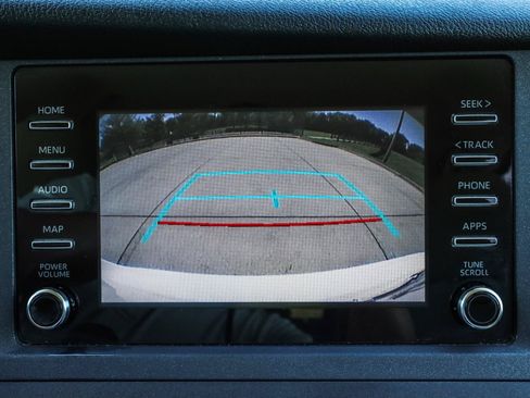 Used 2019 Toyota Sienna L FWD image 7