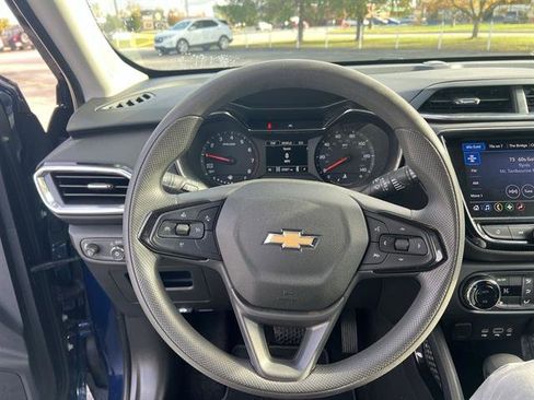 Used 2023 Chevrolet TrailBlazer LT w/ Convenience Package image 34