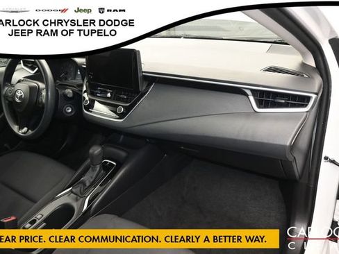 Used 2024 Toyota Corolla LE FWD image 35