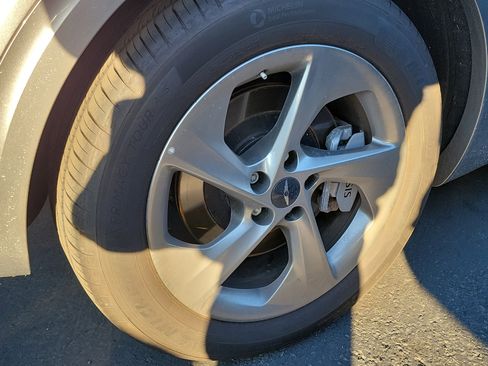 Used 2026 Genesis GV70 2.5T Select image 5