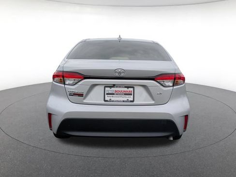 Used 2023 Toyota Corolla LE w/ LE Convenience Package FWD image 5