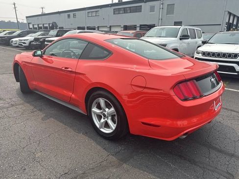 Used 2016 Ford Mustang Coupe RWD image 6