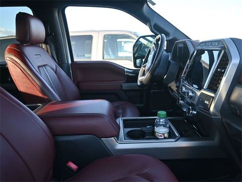 Used 2022 Ford F450 Platinum w/ FX4 Off-Road Package image 19