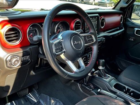 Used 2022 Jeep Wrangler Rubicon image 14