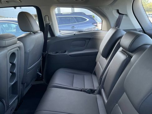 Used 2014 Honda Odyssey Touring image 12