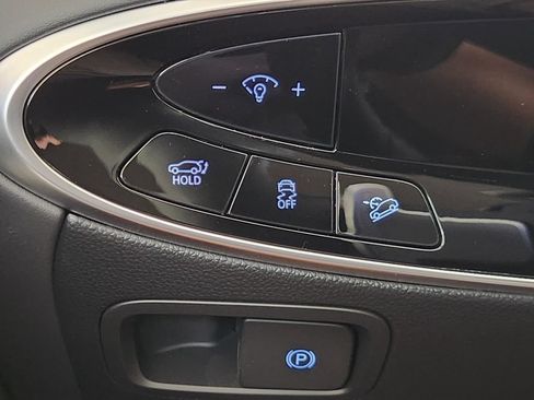 New 2026 Genesis GV70 2.5T AWD/4WD image 18