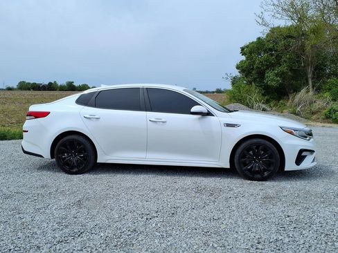 Used 2020 Kia Optima LX FWD image 4