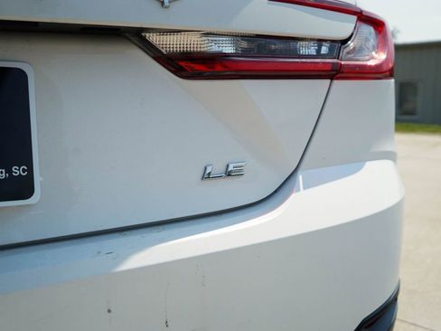 Used 2025 Toyota Camry LE image 14