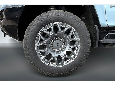 New 2025 GMC Hummer EV 3X image 13