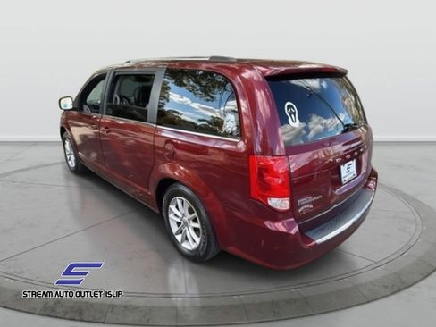 Used 2019 Dodge Grand Caravan SXT image 6