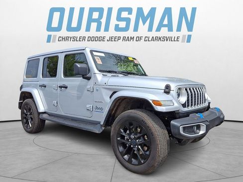 Used 2024 Jeep Wrangler Unlimited Sahara image 1