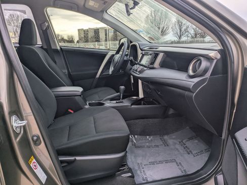 Used 2015 Toyota RAV4 LE image 23