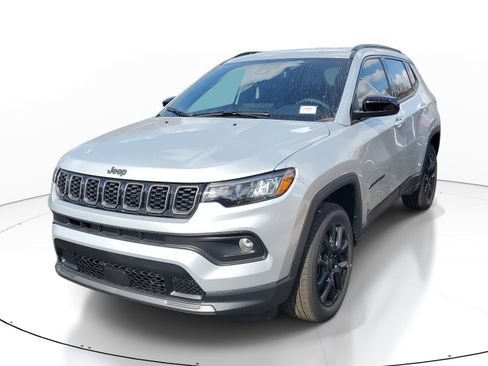 New 2026 Jeep Compass Latitude image 2