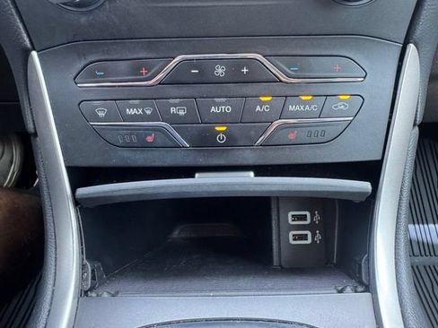 Used 2018 Ford Edge SEL w/ Equipment Group 201A AWD/4WD image 30