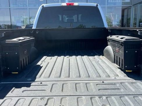 Used 2019 Ford F250 Platinum w/ Platinum Ultimate Package AWD/4WD image 10