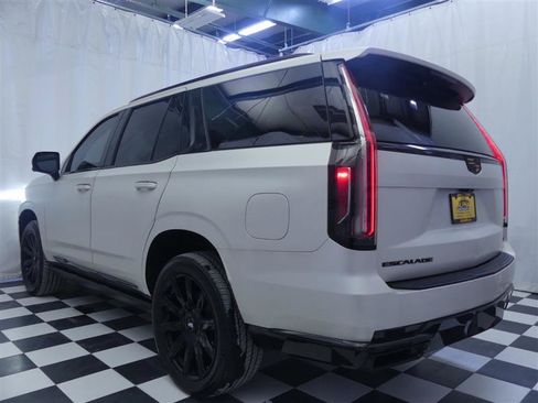 Used 2021 Cadillac Escalade Premium Luxury Platinum AWD/4WD image 4