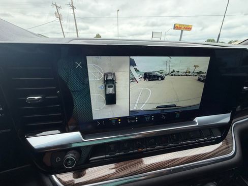 Certified 2025 Chevrolet Silverado 2500 LT w/ Trail Boss Package AWD/4WD image 20