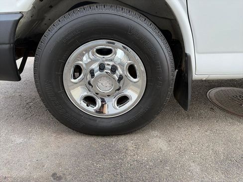 Used 2013 Chevrolet Express 3500 image 15