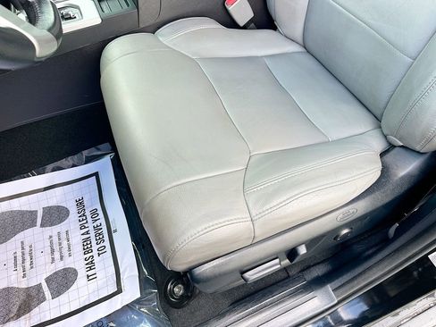 Used 2014 Toyota Tundra Limited w/ Limited Premium Package AWD/4WD image 19
