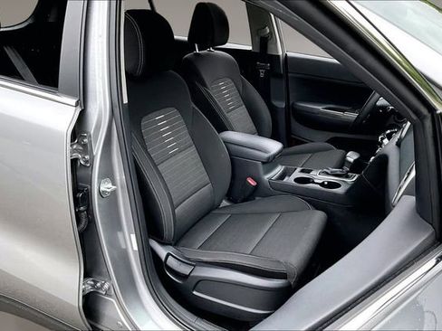 Used 2021 Kia Sportage LX w/ LX Fwd Popular Package image 26