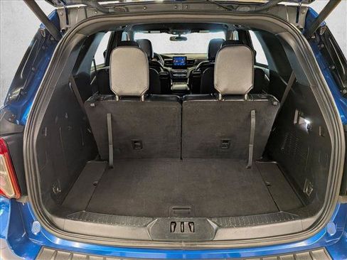 Used 2020 Ford Explorer XLT w/ Equipment Group 202A AWD/4WD image 7