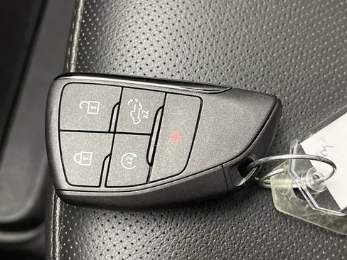 Certified 2024 GMC Sierra 1500 AT4 w/ Technology Package image 31