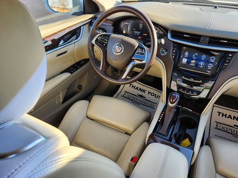 Used 2013 Cadillac XTS Platinum image 14