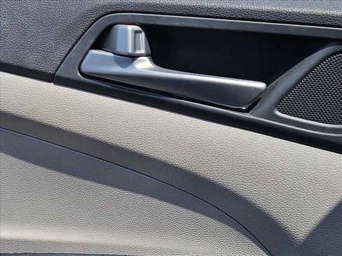 Used 2017 Hyundai Tucson SE FWD image 7