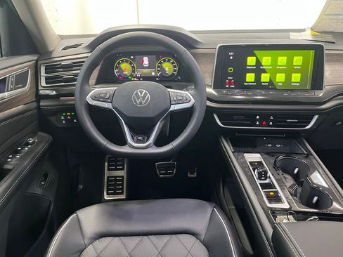 New 2026 Volkswagen Atlas SEL Premium R-Line image 18