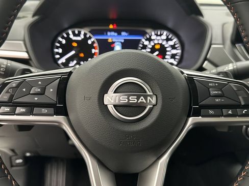 New 2026 Nissan Altima 2.5 SR AWD/4WD image 15