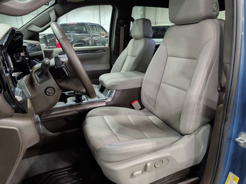 Used 2024 Chevrolet Silverado 1500 LTZ image 7