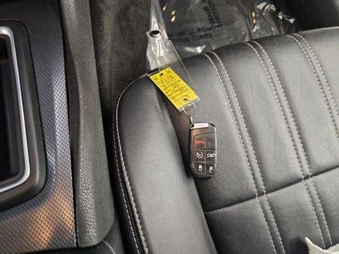 Used 2015 Chrysler 300 S image 24