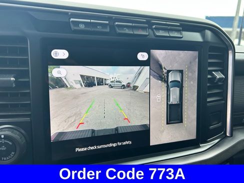 Used 2023 Ford F450 Platinum w/ FX4 Off-Road Package image 13