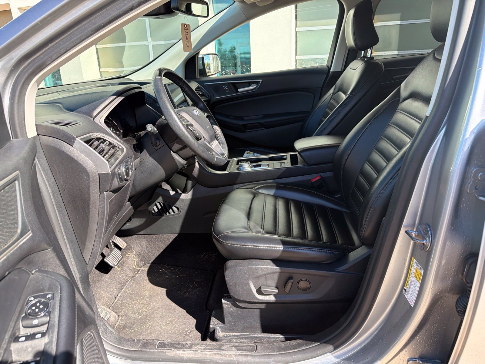Used 2024 Ford Edge SEL AWD/4WD image 5