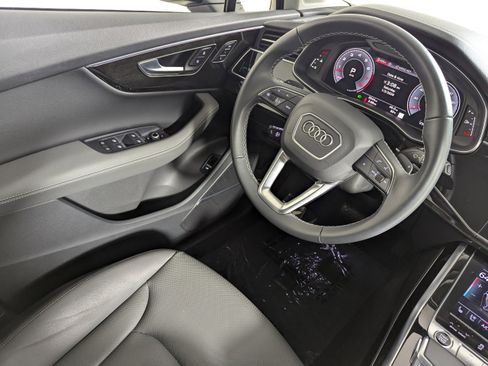 Certified 2025 Audi Q7 3.0T Premium Plus w/ Premium Plus Package image 9