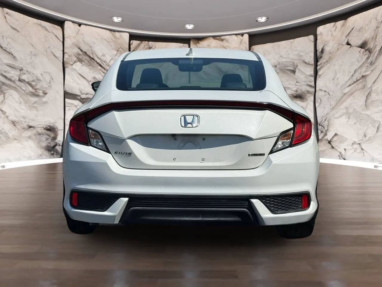 Used 2019 Honda Civic Touring image 6