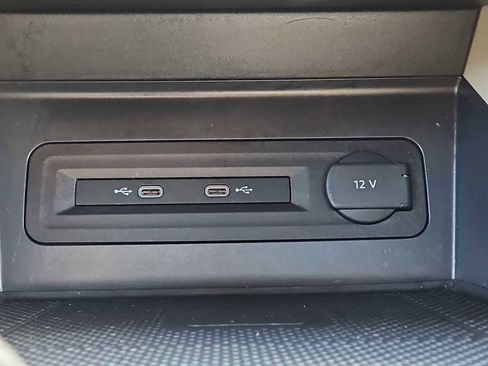 Used 2023 Volkswagen Atlas SE w/ Panoramic Sunroof Package image 18