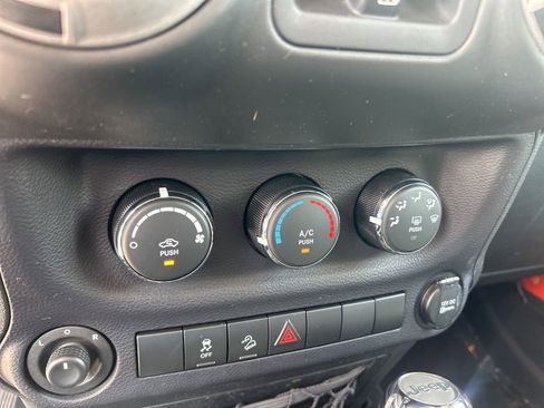 Certified 2015 Jeep Wrangler Unlimited Sport w/ Quick Order Package 24S image 38