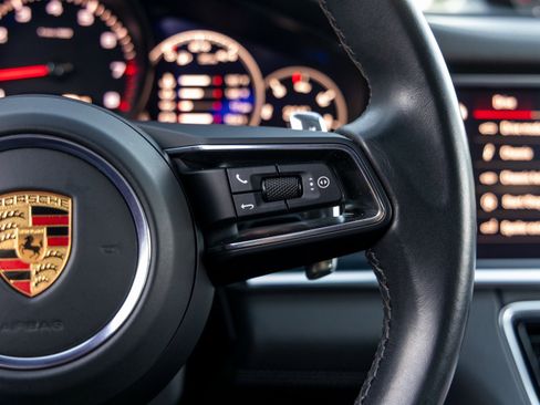 Certified 2023 Porsche Panamera image 33
