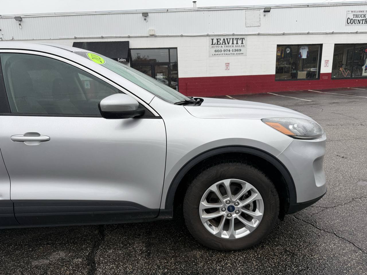 Used 2020 Ford Escape SE AWD/4WD image 16