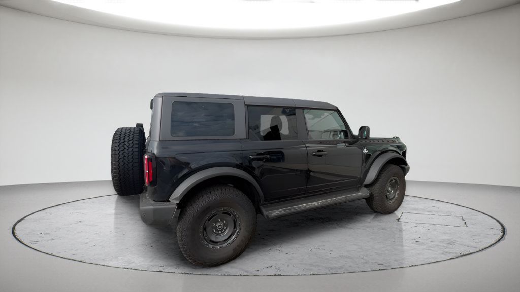 Used 2025 Ford Bronco Outer Banks w/ Sasquatch Package AWD/4WD image 5