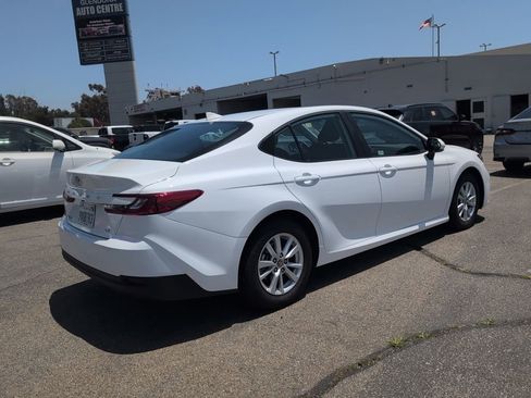 Certified 2025 Toyota Camry LE FWD image 3