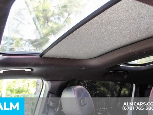 Used 2024 Mercedes-Benz GLB 250 image 20